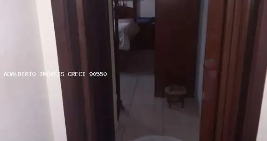Casa Sobreposta para Venda em São Vicente, Vila São Jorge, 2 dormitórios, 2 suítes, 2 banheiros, 1 vaga