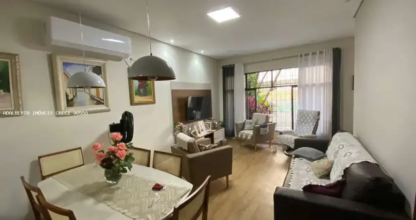 Casa para Venda em São Vicente, Centro, 2 dormitórios, 1 suíte, 2 banheiros, 3 vagas