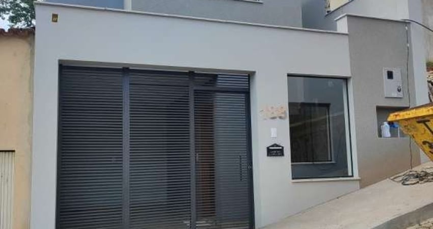 Casa à venda em Conselheiro Lafaiete-MG, Alvorada, 3 quartos, 1 suíte, 3 banheiros, 114m².