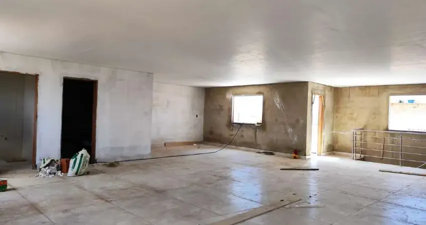 Cobertura no Bairro Santo Agostinho em Conselheiro Lafaiete-MG: 3 Quartos, 1 Suíte, 1 Sala, 3 Banheiros, 1 Vaga, 250m²!