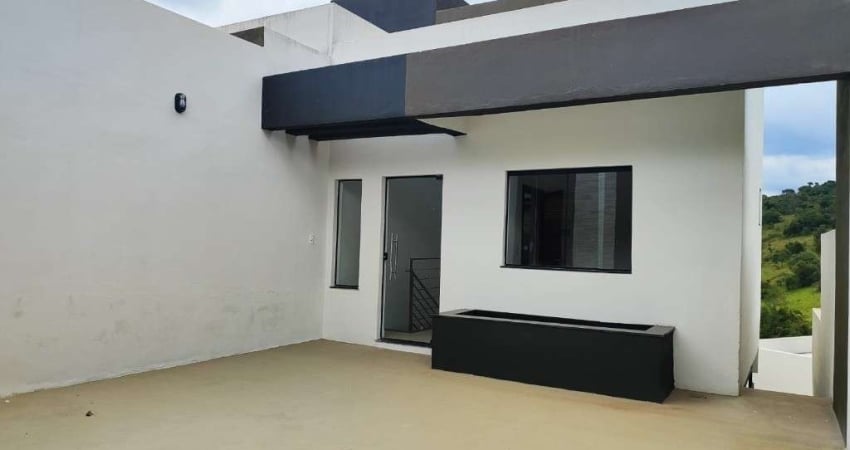 Casa à venda: 2 quartos, 1 suíte, 1 sala, 2 banheiros, 2 vagas, 88m²