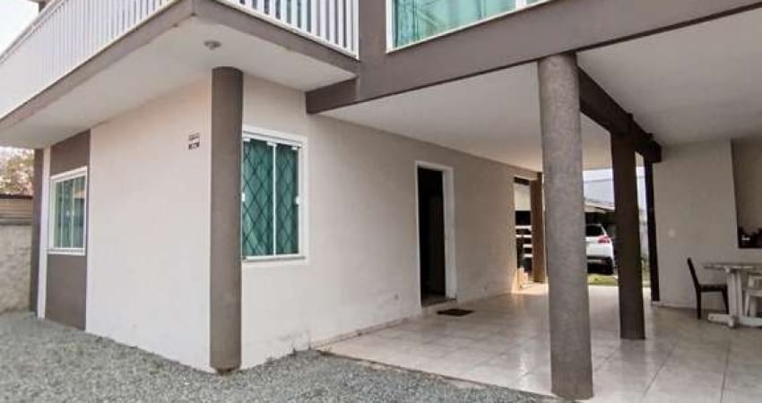 Casa térrea para locação em rua tranquila com segurança e vizinhança fixa