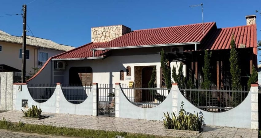Casa averbada Praia alegre Penha sc