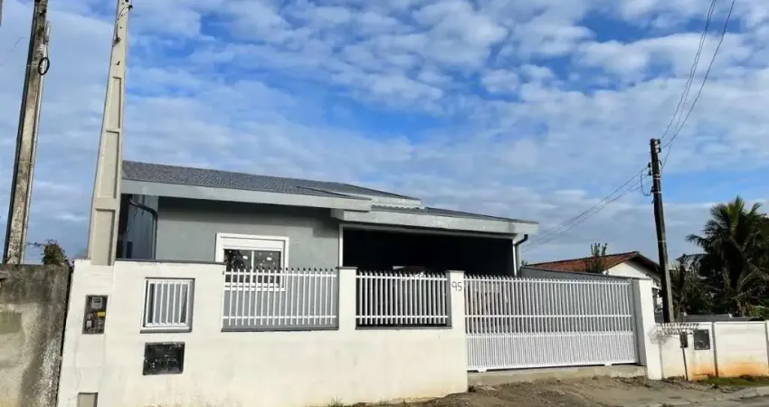 - Casa 01 suite mais 4 dorm. Praia do Grant - Barra Velha