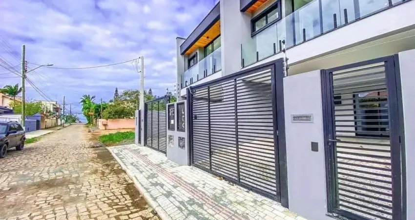 Casa com 3 quartos à venda na Paulista, 275, Itacolomi, Balneário Piçarras