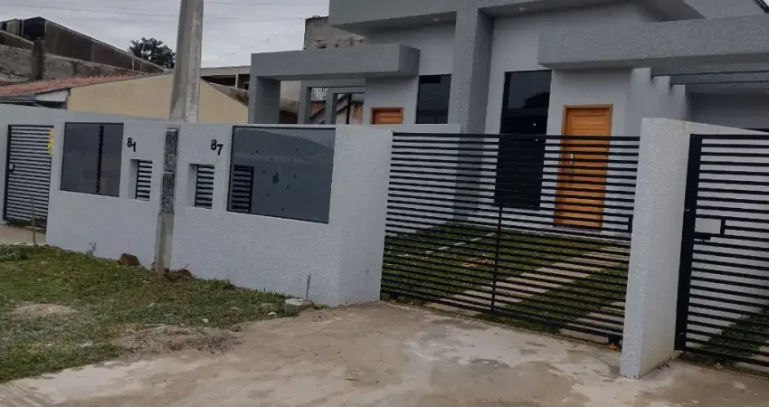 ARAUCARIA/CAPELA VELHA - 70M2 - EXCELENTE RESIDÊNCIA, 03 QUARTOS, SUITE, 02 VAGAS, ÓTIMO PADRÃO DE CONSTRUÇÃO, A UMA QUAQUA AV. PINHEIRAIS