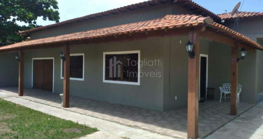 Casa com 3 quartos à venda na Avenida Araruama, 180, Parati, Araruama