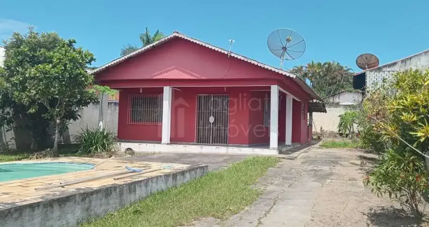 Casa com Piscina e Documentação ok - Aceita financiamento