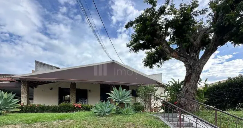 Casa com 4 Quartos para aluguel em Condomínio - em Iguabinha, Araruama/RJ