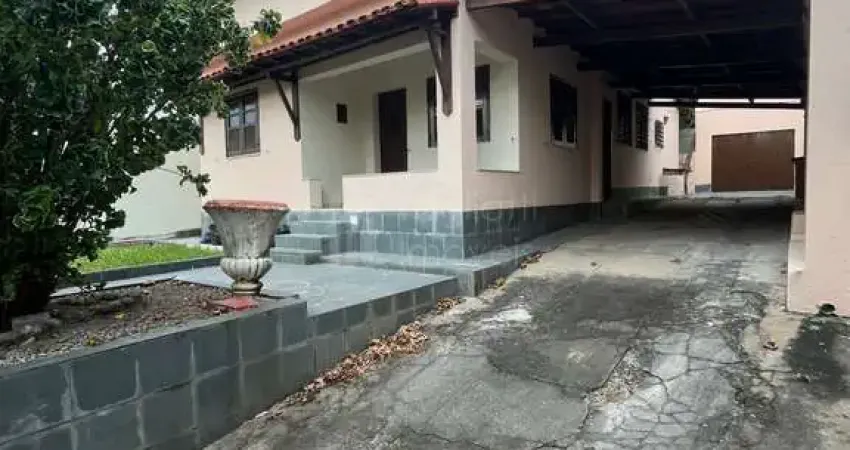 Casa Padrão Próximo ao centro de Araruama