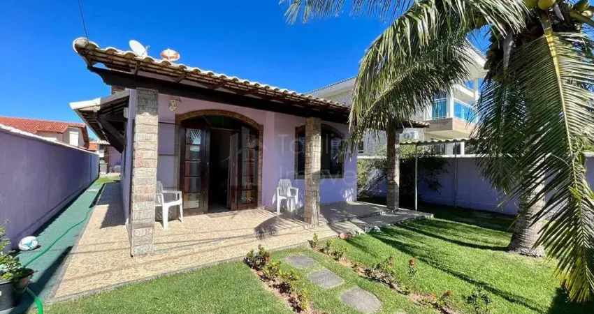 Ótima casa linear em condomínio fechado próximo à lagoa em Praia Seca