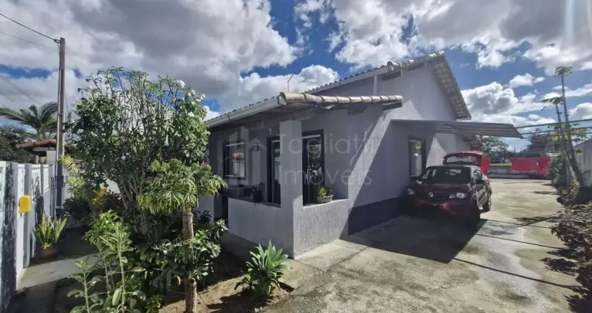 Barão de Monte Belo - Charmosa casa linear em condomínio com lazer completo e segurança 24 horas!