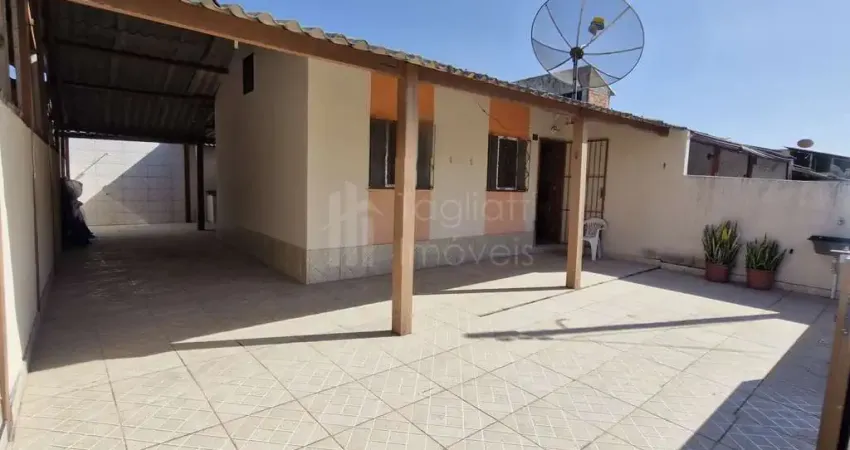Casa Linear Perfeita para Quem Busca Tranquilidade! - Araruama - RJ