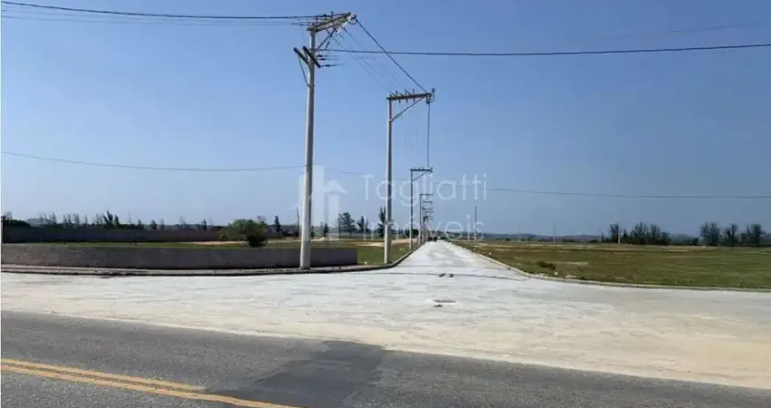 Terreno à venda na Praia Seca, Araruama 