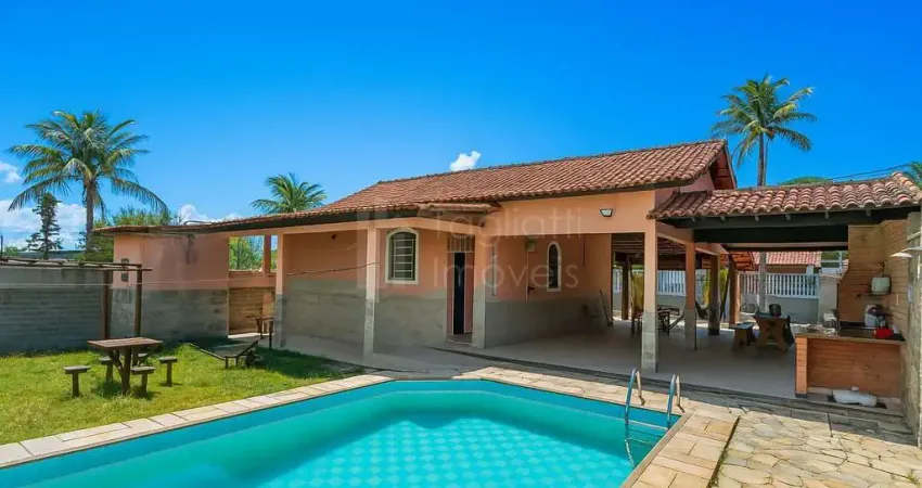 Casa com 3 quartos à venda na Rua dos Bandeirantes, 50, Novo Horizonte, Araruama