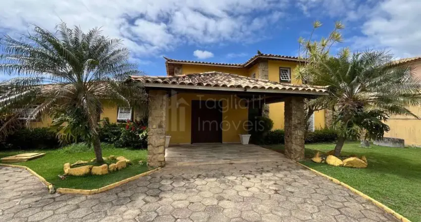 Mansão de alto padrão com canal navegável à venda em búzios/rj