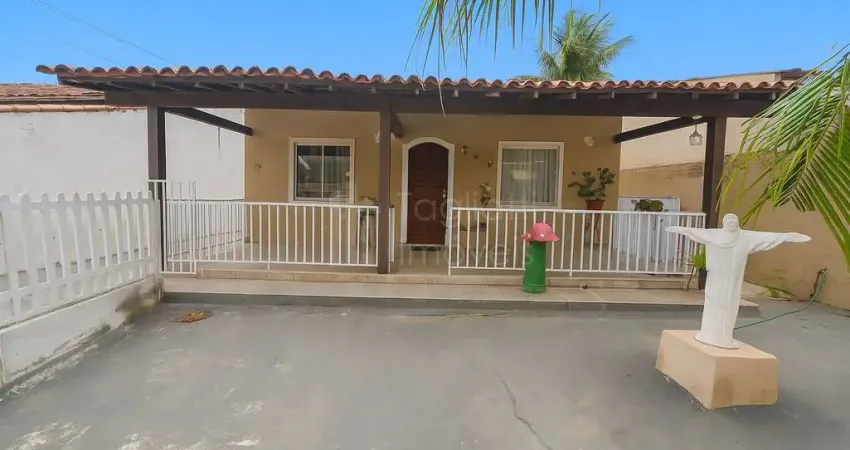 Casa com 3 quartos à venda na Vila Capri, Araruama