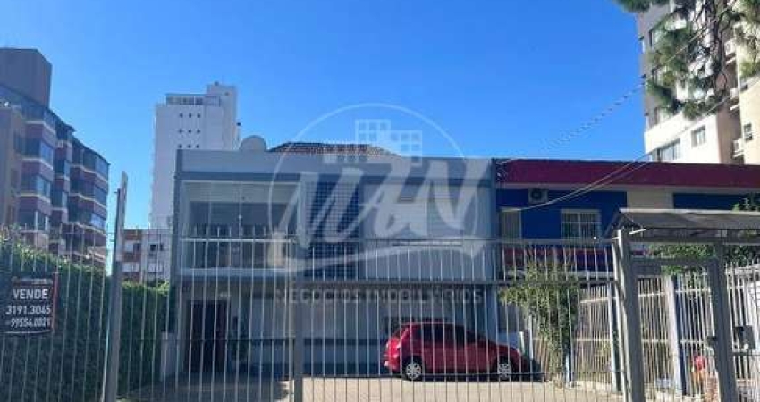 APARTAMENTO 02 DORMITÓRIOS C/62,10M2, REFORMADO, EM ÓTIMA LOCALIZAÇÃO DO MENINO DEUS NA RUA BARBEDO. LIGUE E AGENDE PARA CONHECER - 51.984102913 - CIRO BRUM