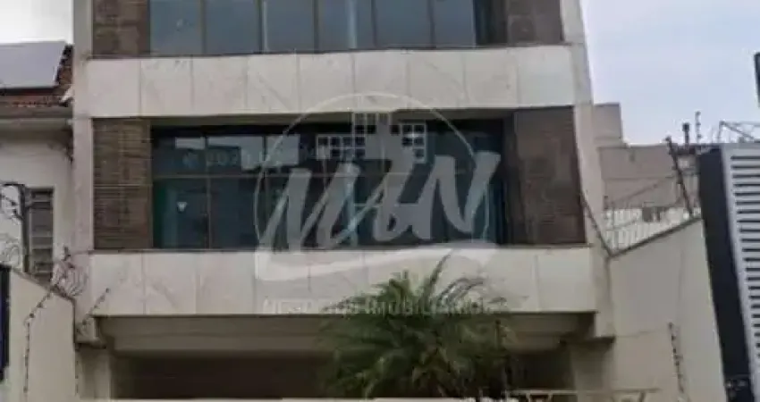 Sala comercial com 80m2 - elevador, portaria, na rua mariante ao lado da academia treinar. Agende um visita - 51.30245060 ou 51.984102913