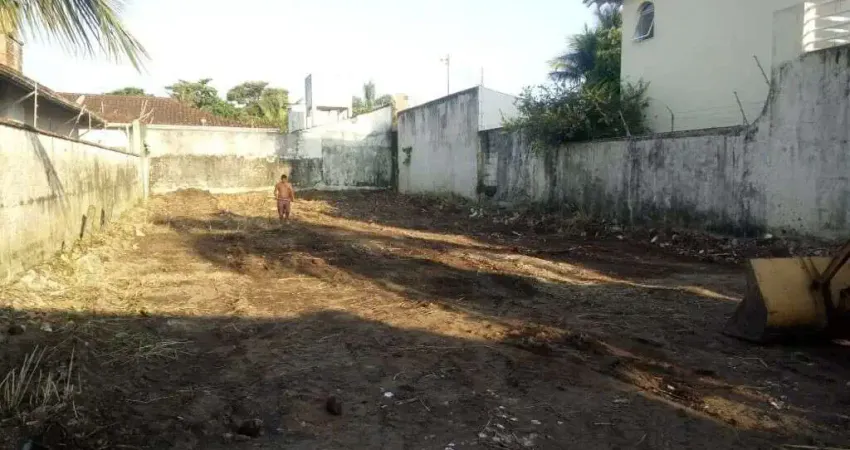 Terreno à venda no Jardim Virgínia, Guarujá 