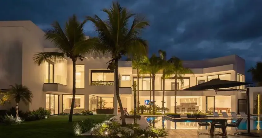 Casa com 8 quartos à venda na Avenida Milton Mussa Gaze, Jardim Acapulco, Guarujá