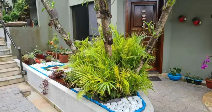 Casa em condomínio fechado com 3 quartos à venda na Rua Cavalheiro Nami Jafet, Centro, Guarujá