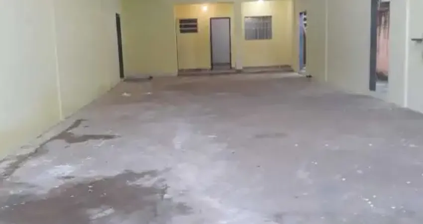 Oportunidade Galpão com tríplex