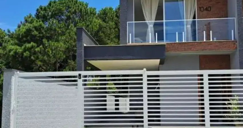 Casa à venda no bairro São João do Rio Vermelho - Florianópolis/SC