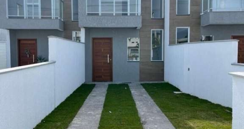 Sobrado à venda no bairro São João do Rio Vermelho - Florianópolis/SC