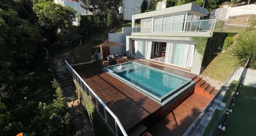 Casa Alto Padrão em Sambaqui, Florianópolis/SC