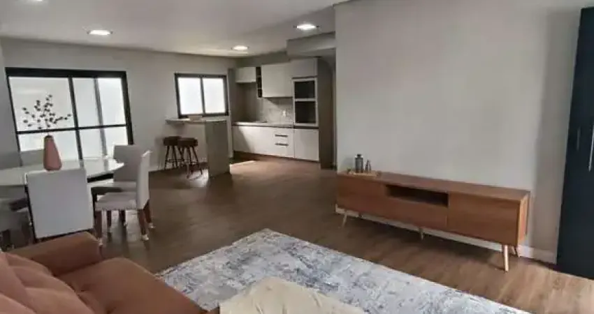 Sobrado padrão - aproximadamente 2,5 km da praia dos ingleses