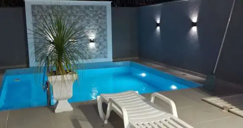 Sobrado Mobiliado com 134m² á aproximadamente 6km da Praia dos Ingleses.