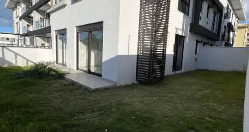 Apartamento Garden com escritura pública e vista mar, localizado na praia do santinho, Florianópolis/SC.