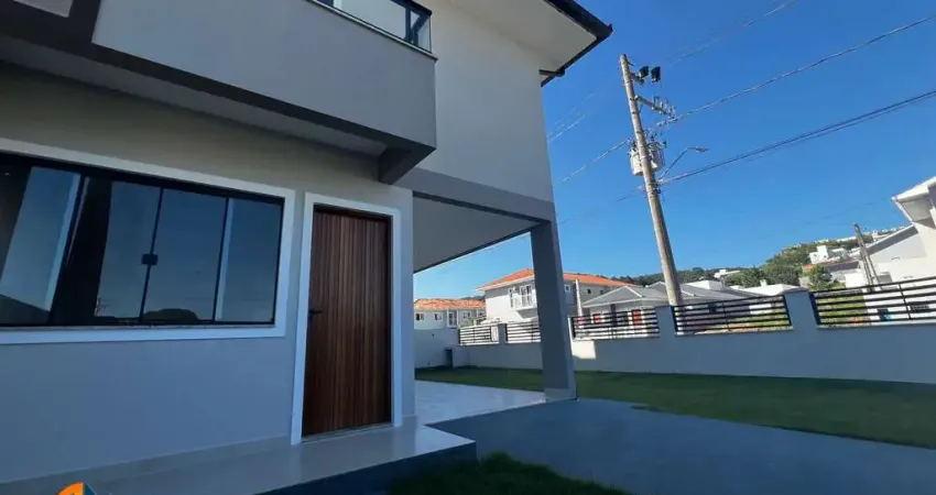 Excelente Sobrado com 100m², aproximadamente 4 km da Br 101 e ao lado da Avenida das Torres, em Potecas / São José!