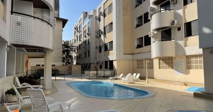 Apartamento Mobiliado com 66m² á apenas 20 metros da Praia dos Ingleses.