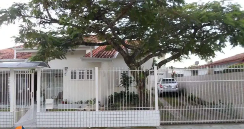 Casa à venda no bairro Ingleses do Rio Vermelho - Florianópolis/SC