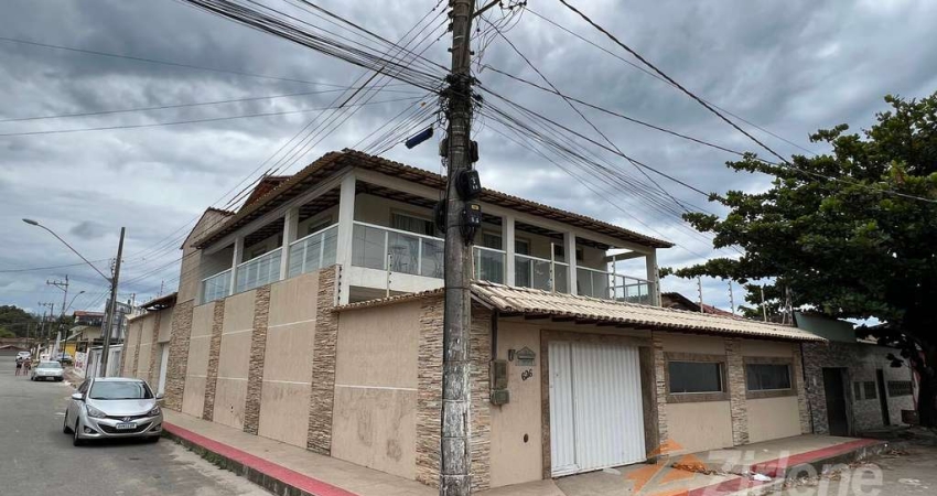 CASA COM ÁREA DE LAZER COMPLETA EM SANTA MÔNICA GUARAPARI...