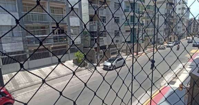 OPORTUNIDADE DE APARTAMENTO FRENTE PARA AVENIDA. 100 METROS DA PRAIA.