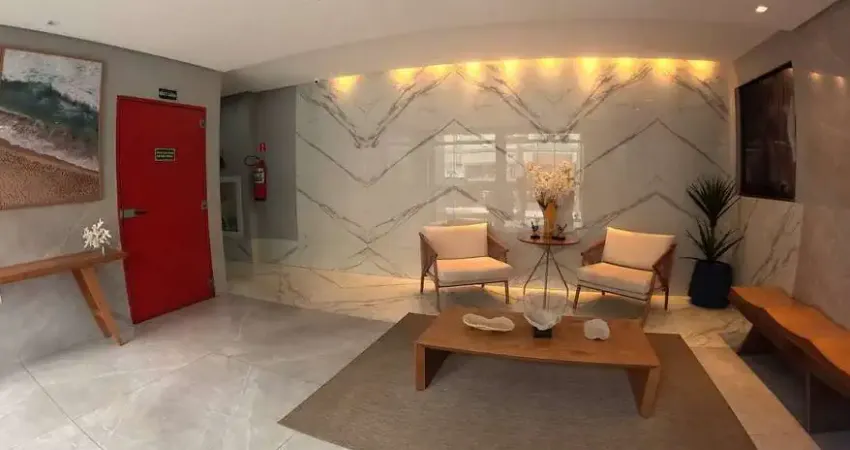 Apartamento de 03 Quartos  a Poucos Passos da Praia