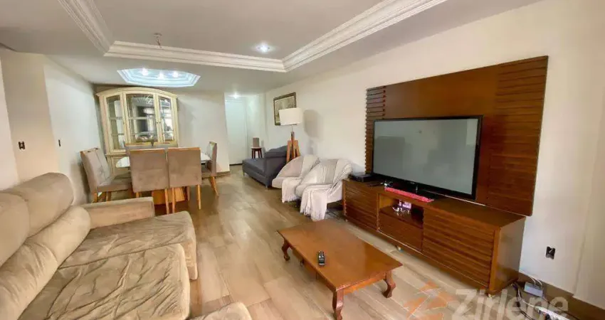 Apartamento de frente, mobiliado  (LOCAÇÃO ANUAL).