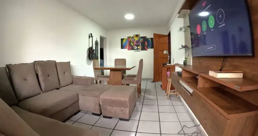 Apartamento espaçoso  de 2 Quartos com área lateral