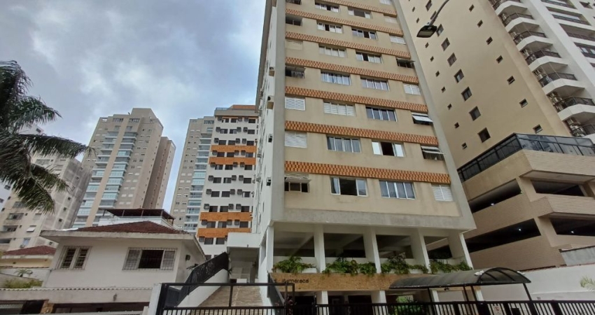 AMPLO 01 DORM. SALA 02 AMBIENTE, DE FRENTE, VISTA MAR LATERAL, 01 VAGA COLETIVA SUFICIENTE