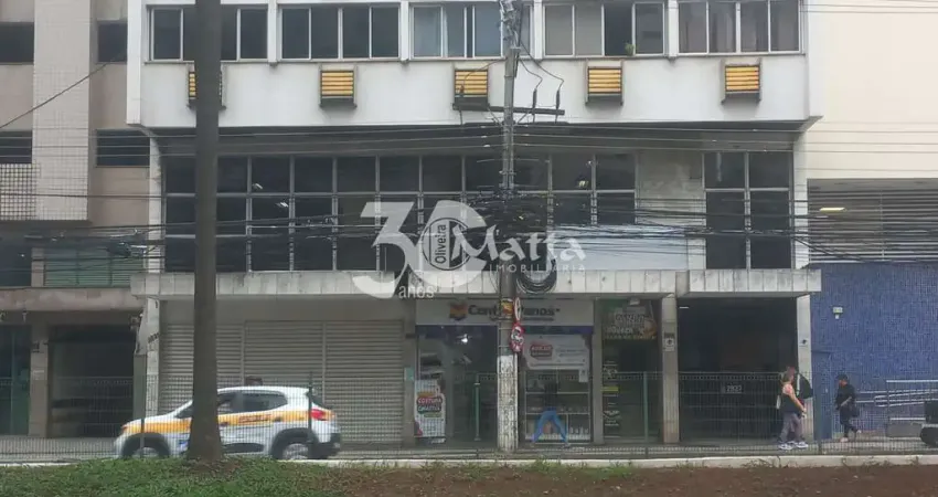 Salão comercia lpara locação com +- 400m² na Avenida Barão do Rio Branco - Juiz de Fora