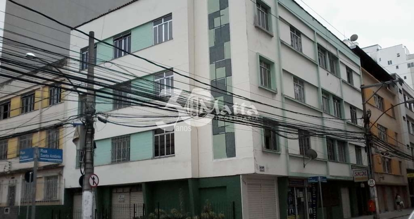 Oportunidade Única: Apto 3/4 na Rua Santo Antônio – Espaço, Conforto e Localização Privilegiada