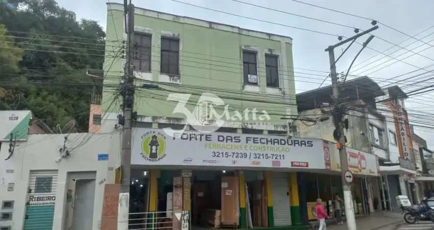 Apartamento com 1/4 na AV sete de setembro - Centro