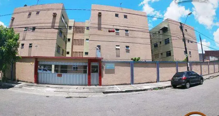 Apartamento à venda, 83 m² por R$ 200.000,00 - Montese - Fortaleza/CE