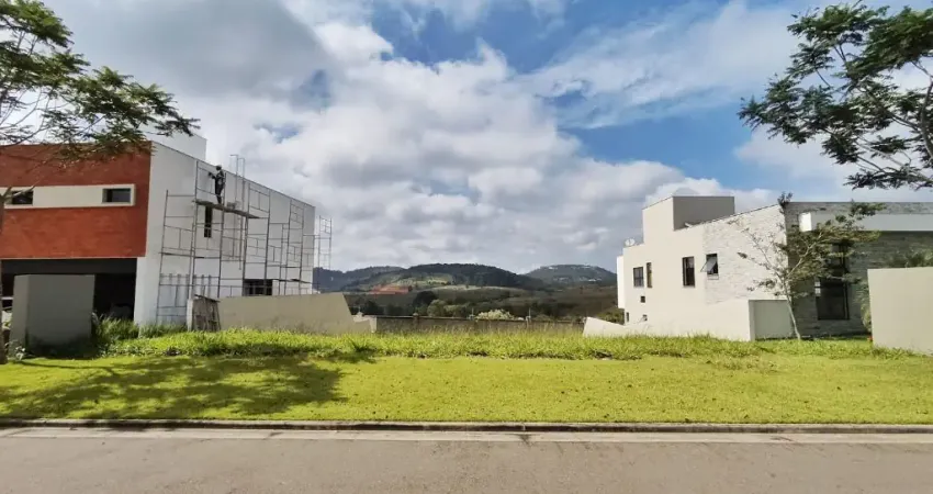 Terreno em condomínio fechado à venda na Rua Maripá, 49, Alphaville, Juiz de Fora