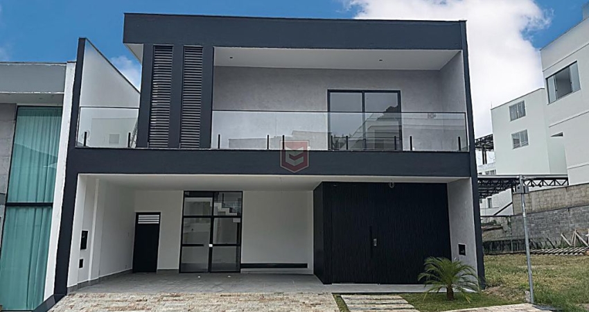 Casa em condomínio fechado