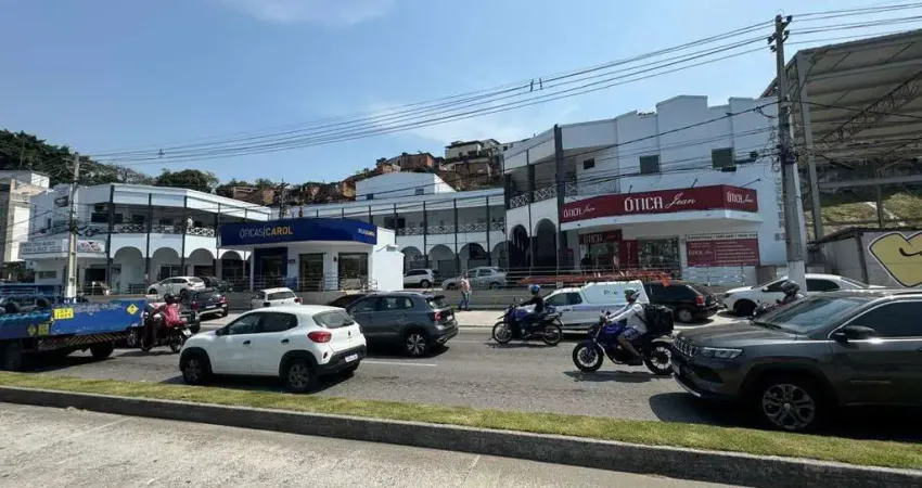 Exelente loja a venda, próxima ao shopping Itaipu Multicenter.