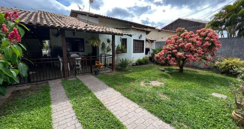 Casa para aluguel condomínio Amoli , 3 quartos, 2 suíte, 3 vagas, por R$: 3.200, Itaipu - NITERÓI/RJ